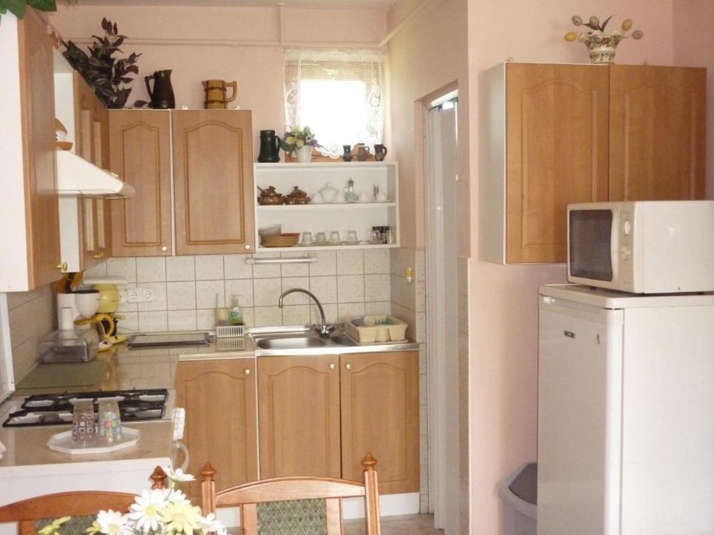Barbara Apartmanház Kehidakustány Esterno foto