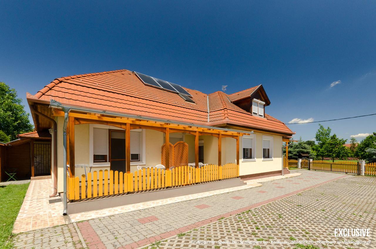 Barbara Apartmanház Kehidakustány Esterno foto